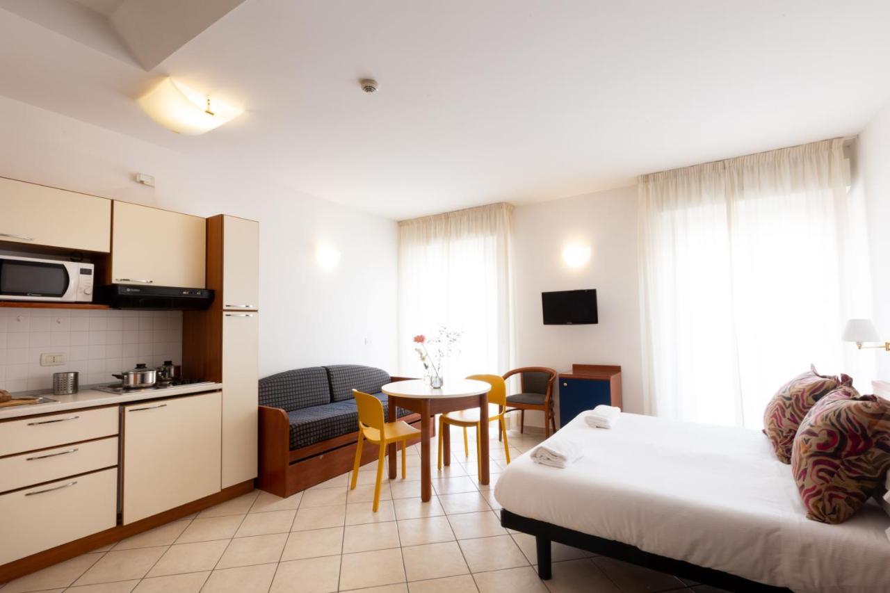 Residence Mimosa Rimini Exterior photo